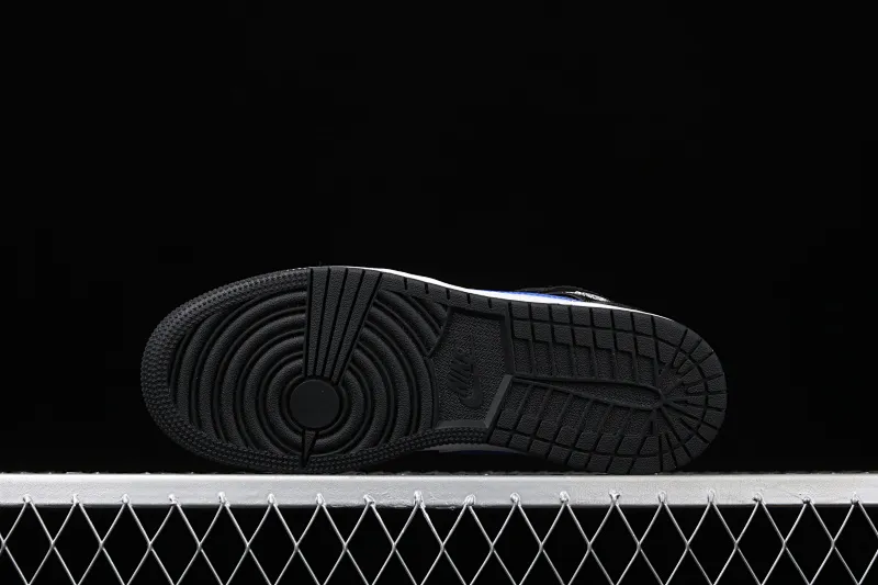 All Categories Air Jordan Jordan Series Basketball Shoes Air Jordan 1 Mid Special Price G Version Pure Original Air Jordan 1 Mid GS AJ1 Joe 1 Blue Panda China Basketball Shoes 554725-084